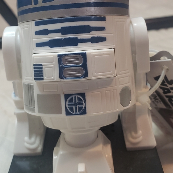 Disney Star Wars R2 D2 Candy Dispenser with Sound Works No Candy has tags - Picture 2 of 6